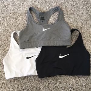 NIKE Sports Bra Small